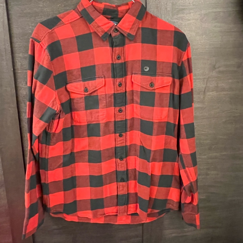 American Eagle Outfitters Red and Black Checkered Flannel Shirt